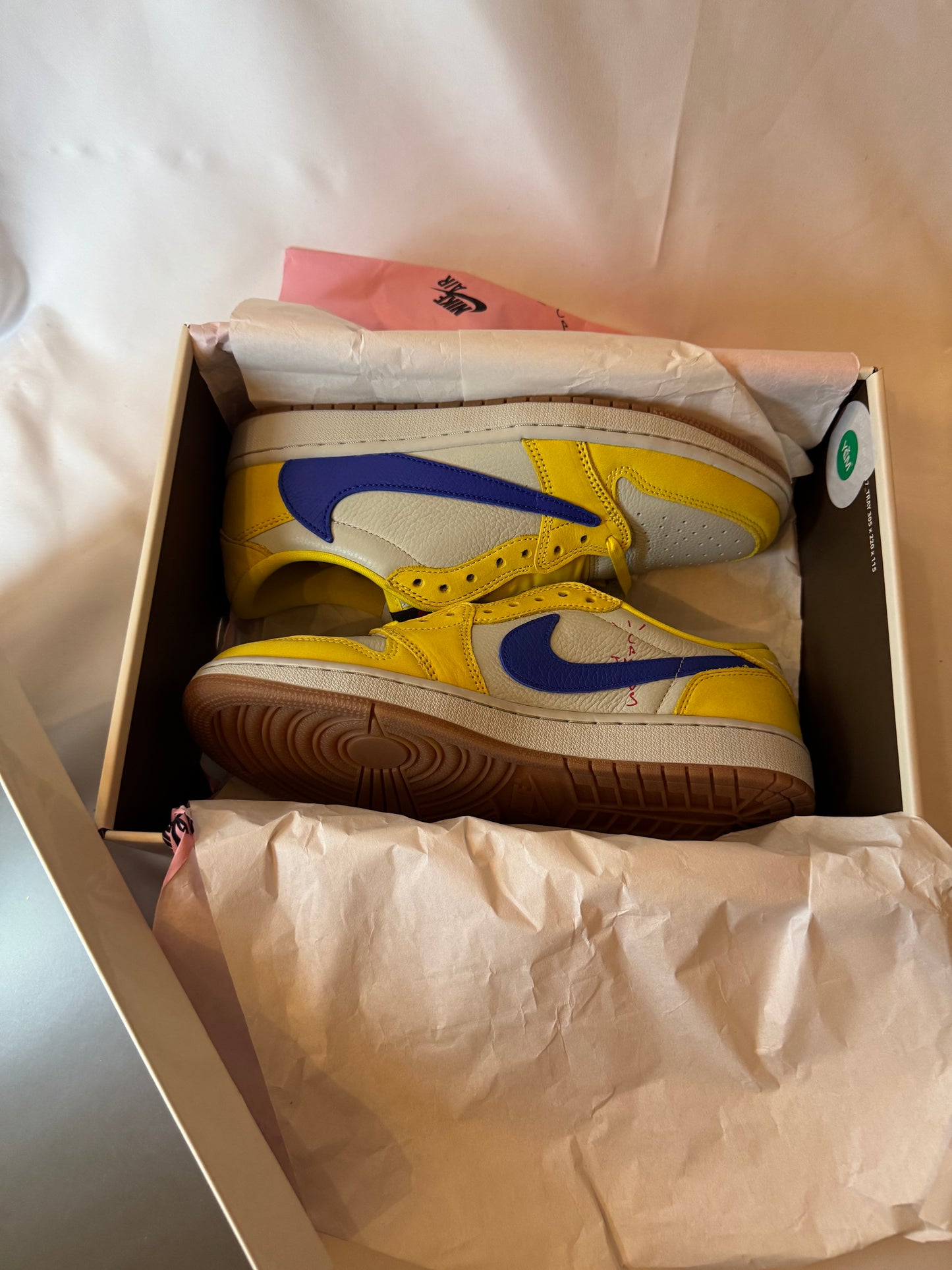 Jordan 1 rétro Low OG SP Travis Scott Canary (43)