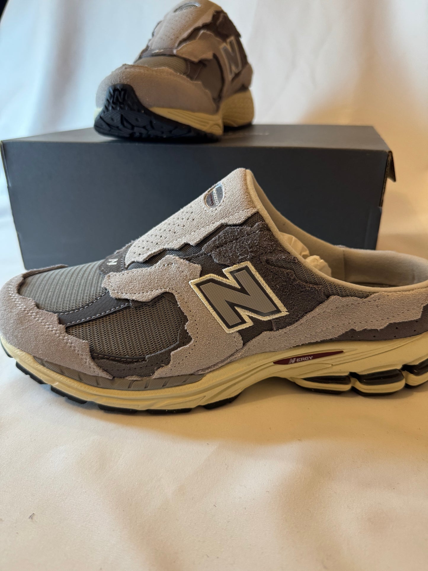 New Balance M 2002 NA (40,5/43)