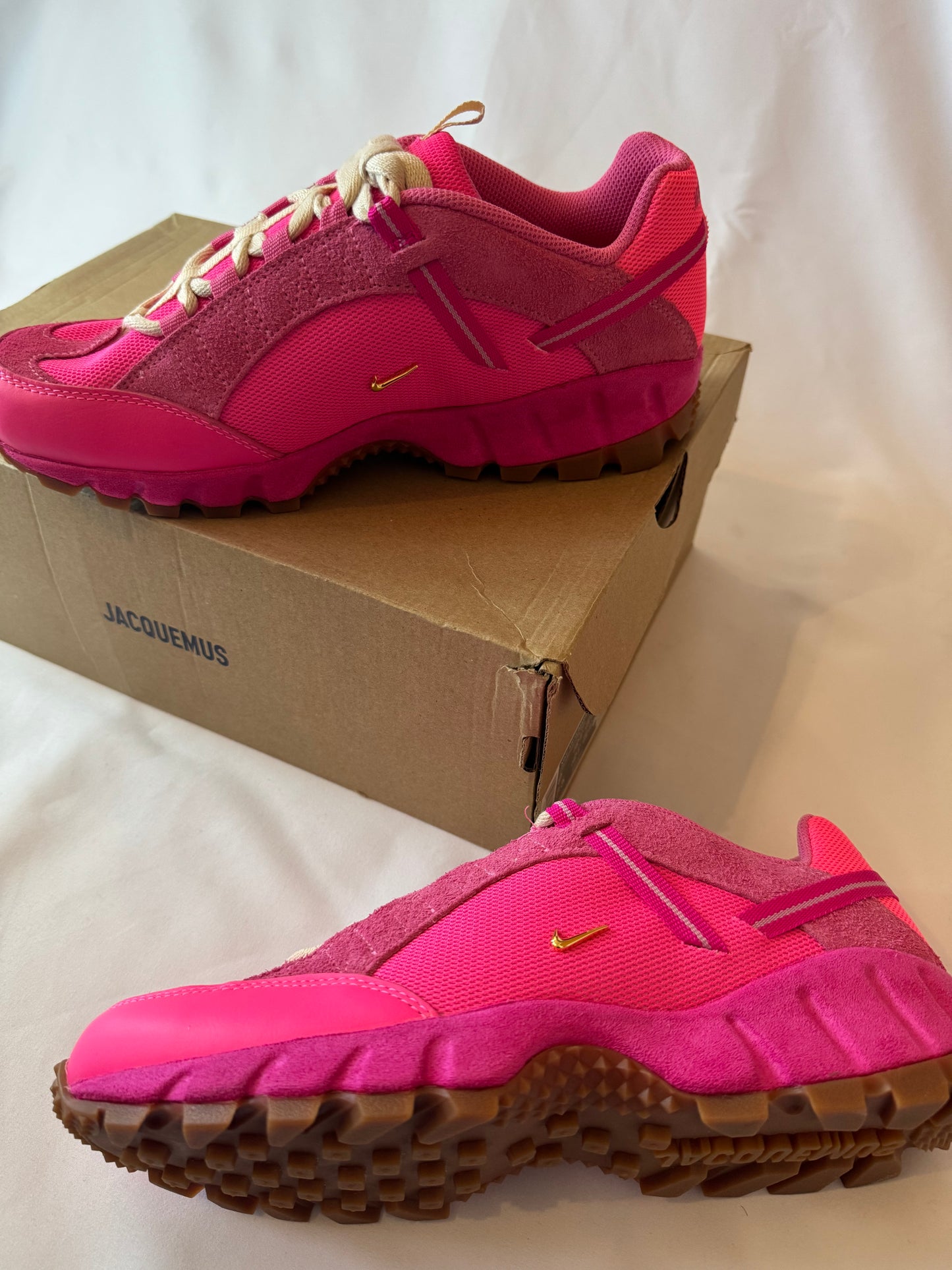 Nike Humara x Jacquemus Pink (40)