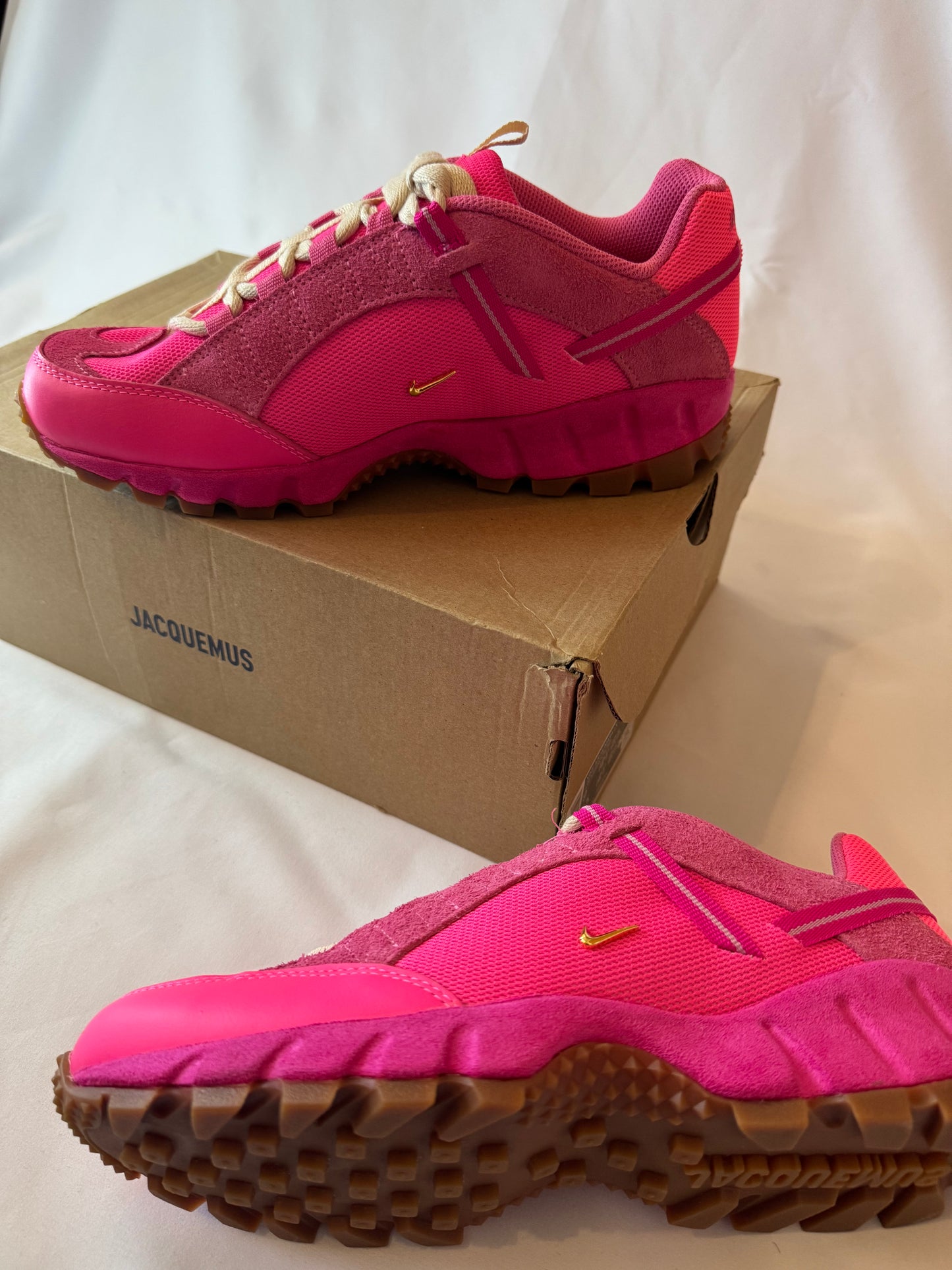 Nike Humara x Jacquemus Pink (40)