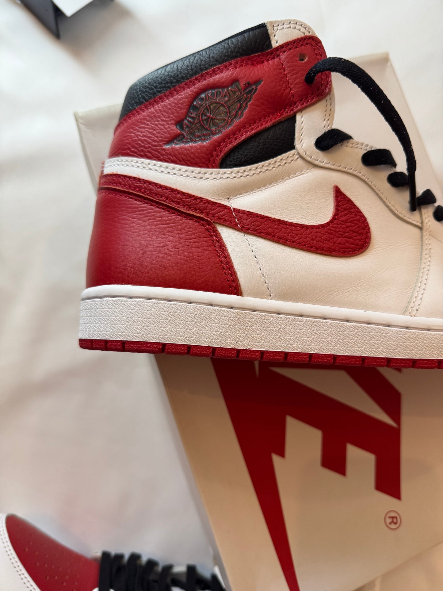 Jordan 1 High OG Heritage (41-45)
