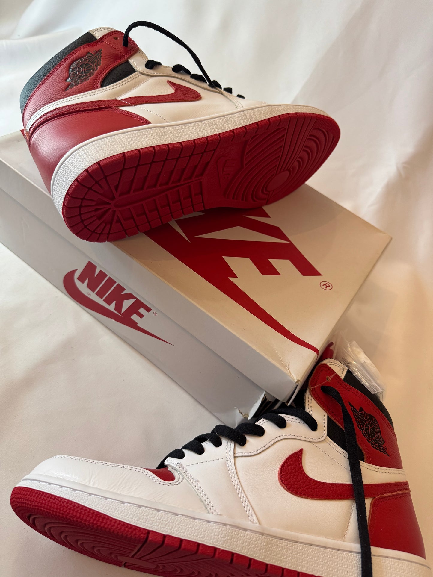 Jordan 1 High OG Heritage (41-45)