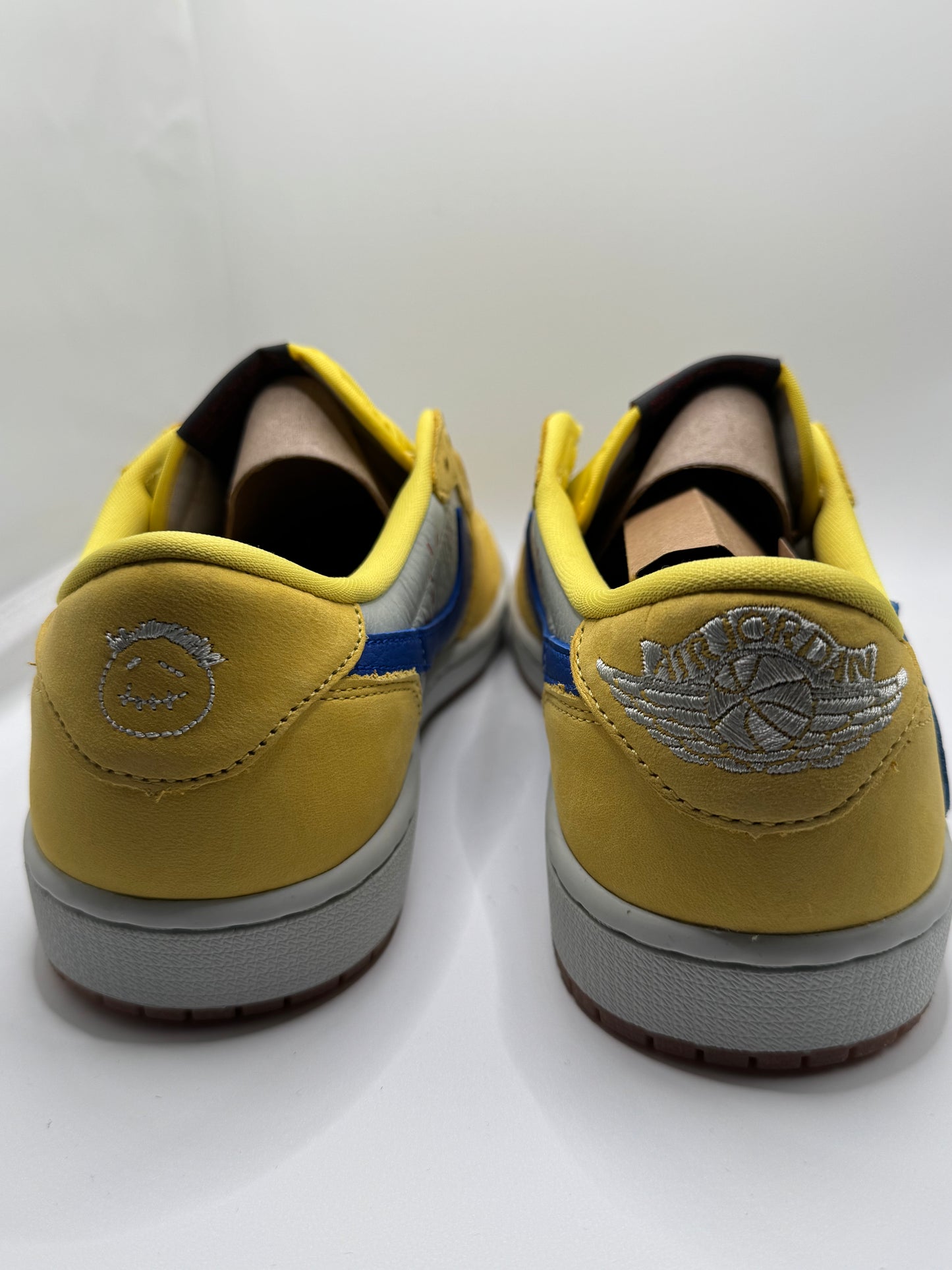 Jordan 1 rétro Low OG SP Travis Scott Canary (43)